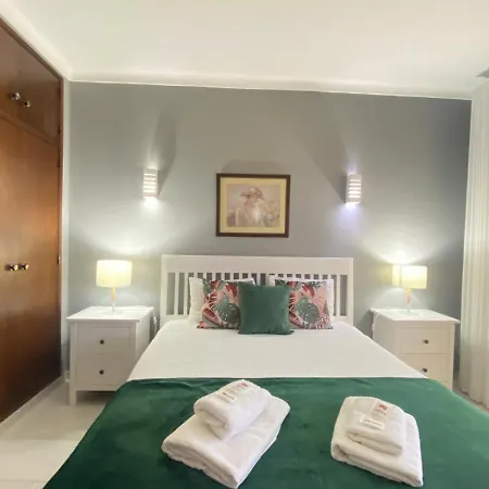 8 By Homing * Албуфейра