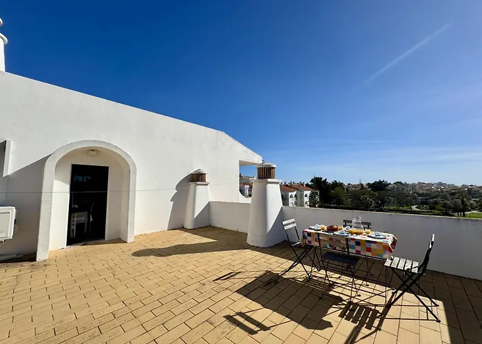 8 By Homing * Albufeira