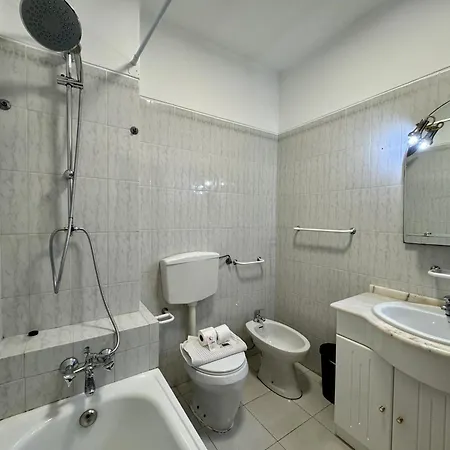 8 By Homing Appartement *